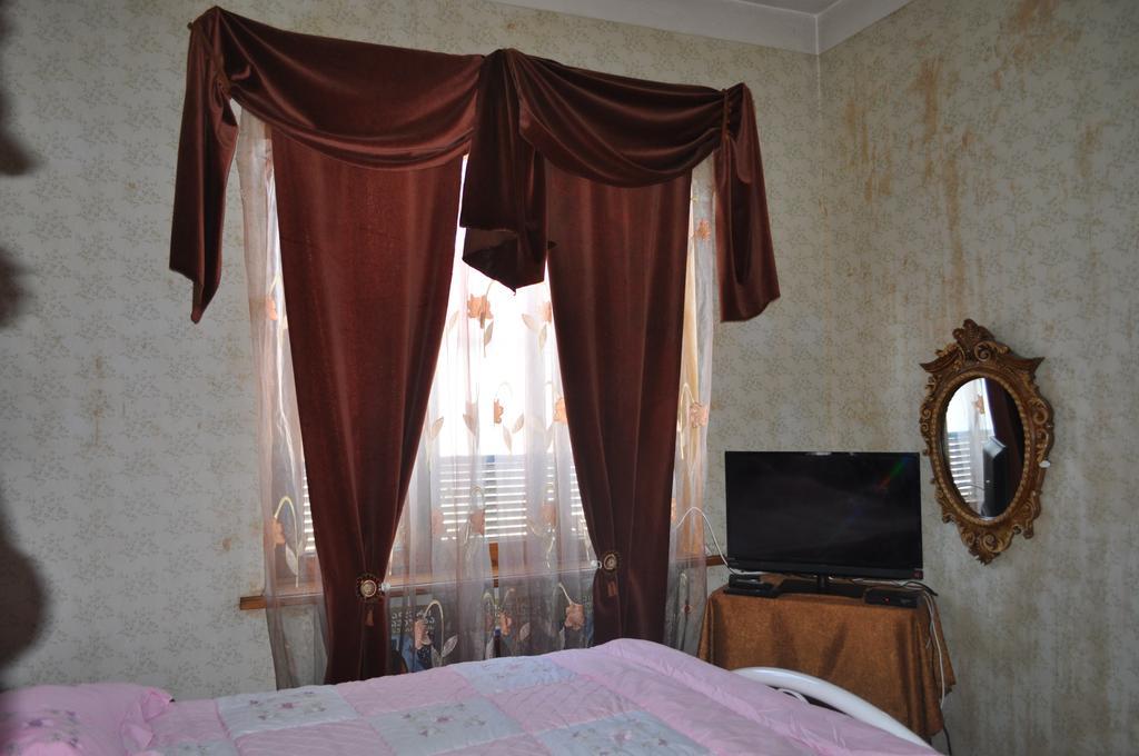 Guest House Cico Telavi Eksteriør billede