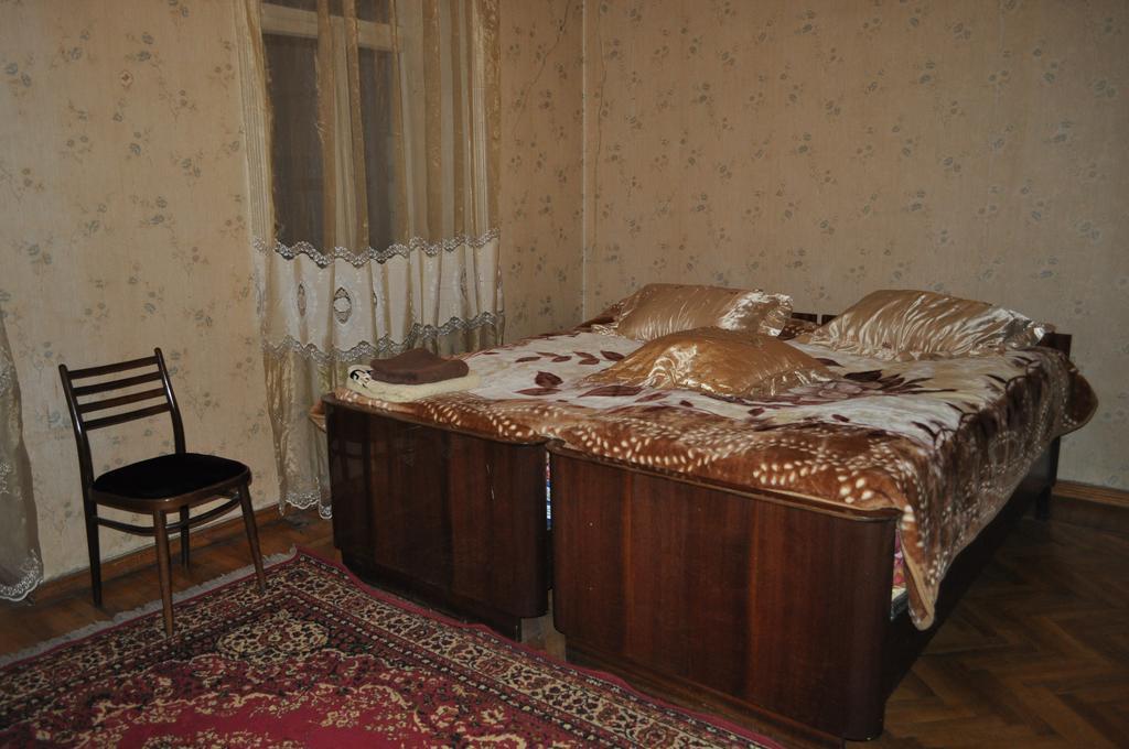 Guest House Cico Telavi Eksteriør billede